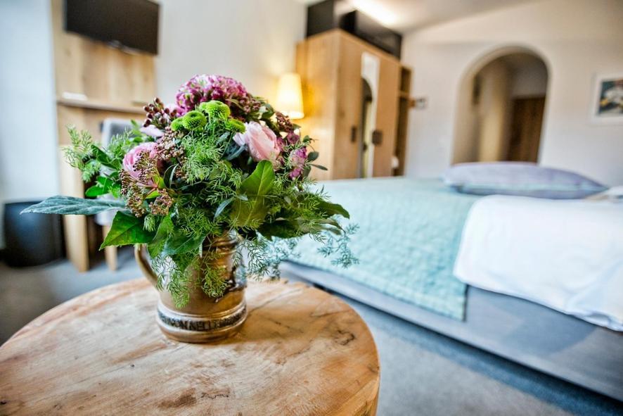 Historisches Gasthaus Hotel Hirschen Horn ガイエンホーフェン エクステリア 写真